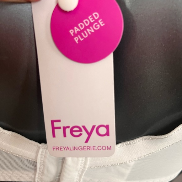 NWT Freya White Lace Plunge Bra size 34L - Picture 4 of 7